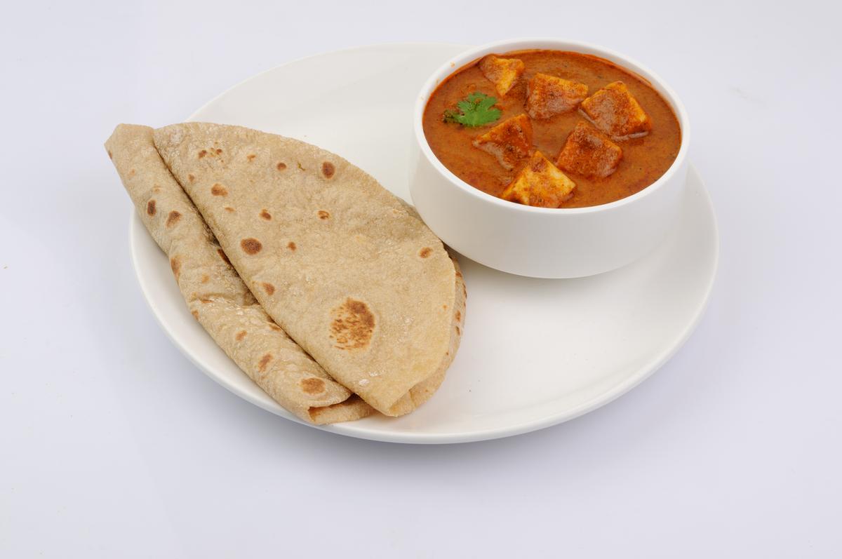 CHAPPATHI AND EGG KURUMA