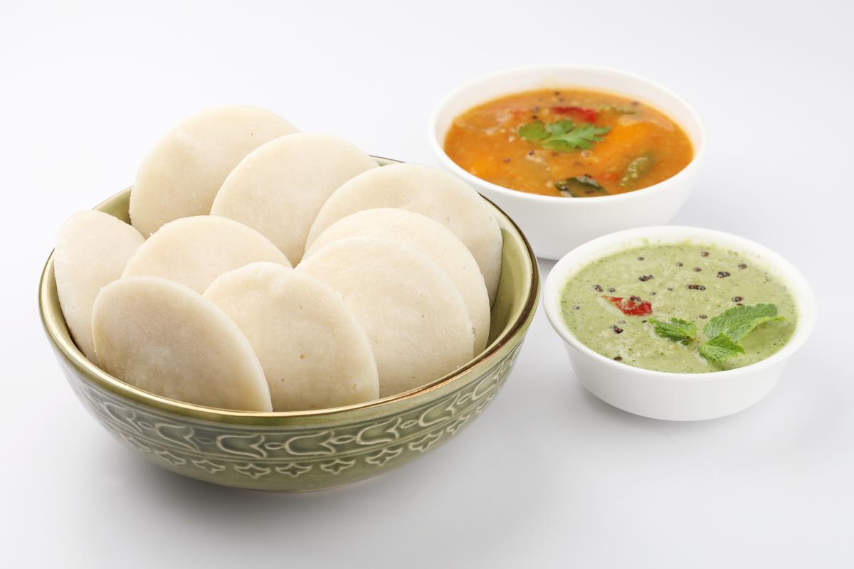 IDIYAPPAM AND CHANA MASALA